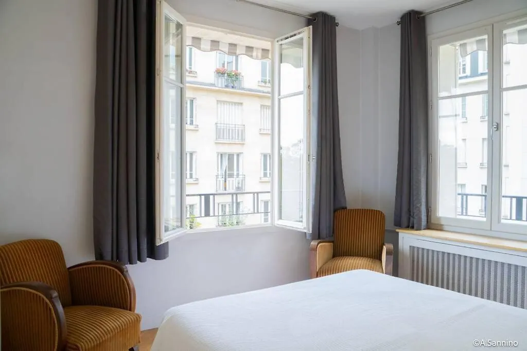 Appartement Moderne 2 Pieces En Plein Au Bord De Seine *